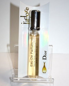 Купить духи (туалетную воду) Christian Dior J'adore women 20ml. Продажа качественной парфюмерии. Отзывы о Christian Dior J'adore women 20ml.